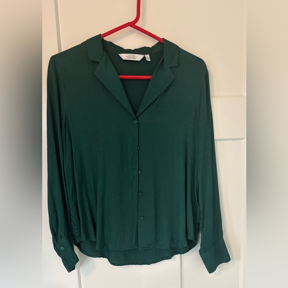 Paris atelier & other stories green silky button up blouse 6